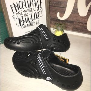 NWT Doggers Slip-on Shoes, Size 7/8, Black